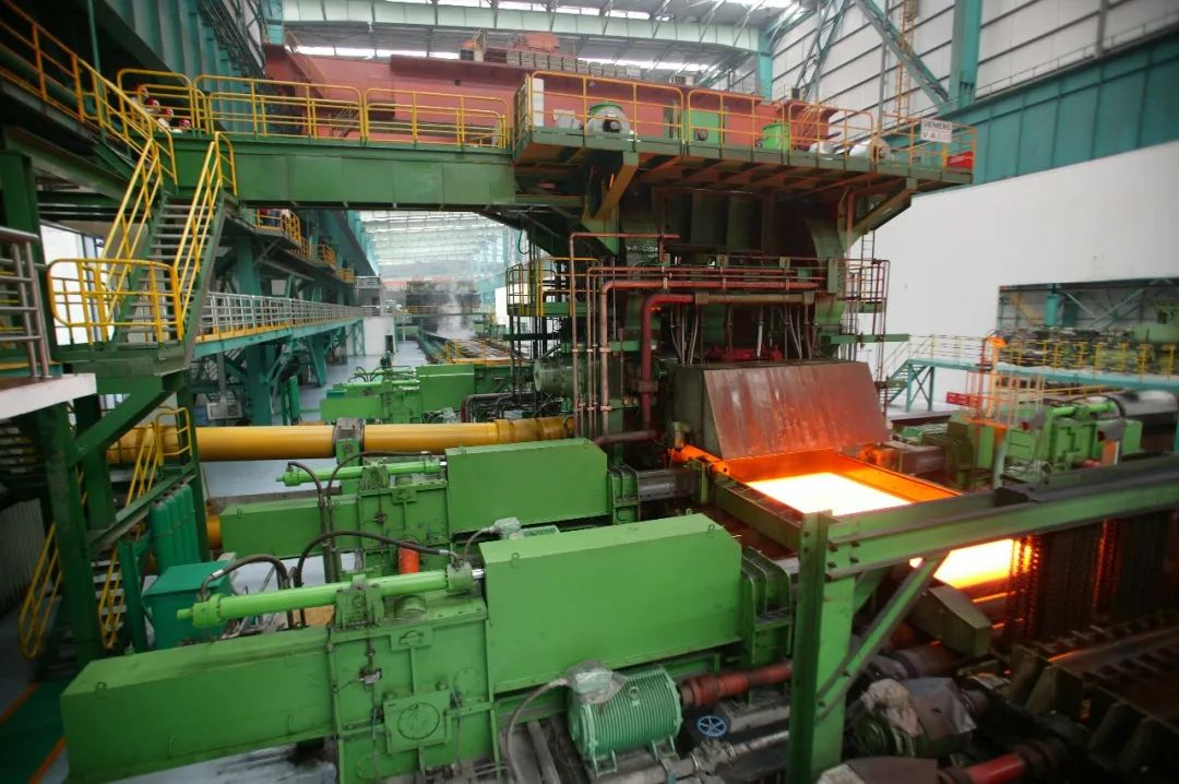 河鋼舞鋼公司研發的新產品抗HIC腐蝕、大厚度超低溫用鋼09MnNiDR(HIC)鋼板全部交付客戶,回廠復檢性能100%合格,獲得用戶高度評價 河鋼舞鋼公司研發的新產品抗HIC腐蝕、大厚度超低溫用鋼09MnNiDR(HIC)鋼板全部交付客戶,回廠復檢性能100%合格,獲得用戶高度評價